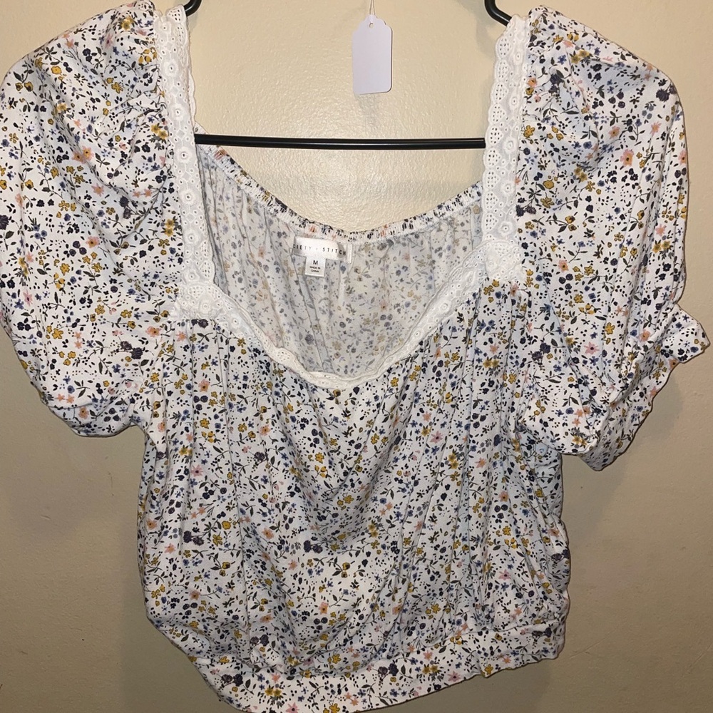 Floral Puff Sleeve Top